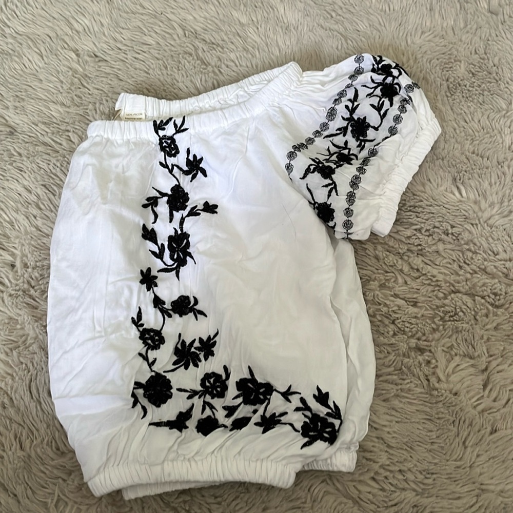 Cropped top